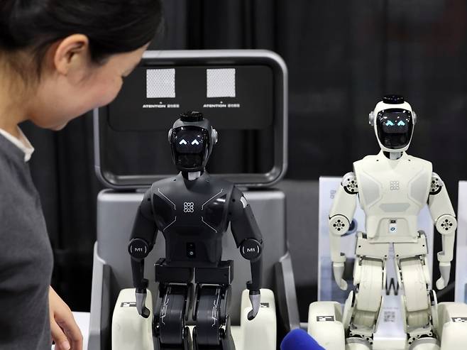 중국 기업의 휴머노이드 로봇 제품. 뉴스1