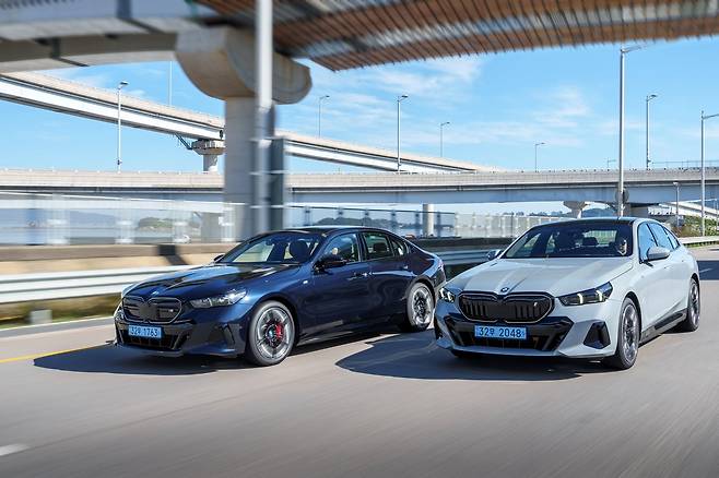 BMW 5 Series sedans (BMW Korea)