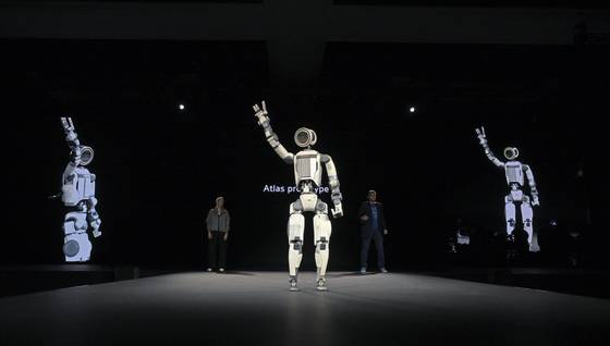 The latest Atlas humanoid robot, developed by Boston Dynamics, appeared at its debut stage at the CES 2026 in Las Vegas on Jan. 5. [HYUNDAI MOTOR]