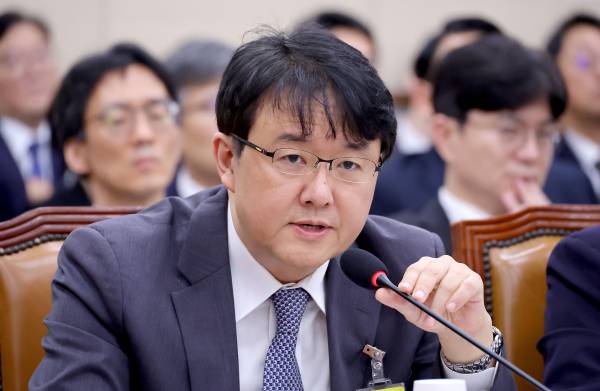 김태훈 서울남부지검장이 지난해 10월 23일 국회 법제사법위원회 전체회의에서 의원 질의에 답변하고 있다. 연합뉴스