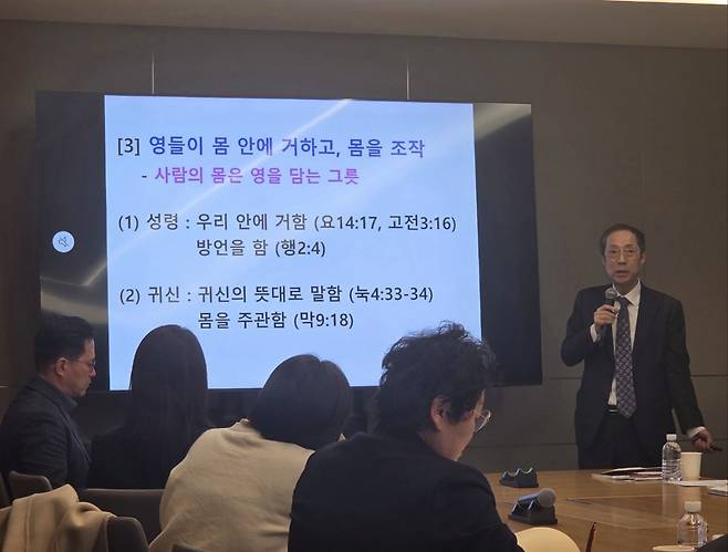 진평연 대표 길원평 교수.