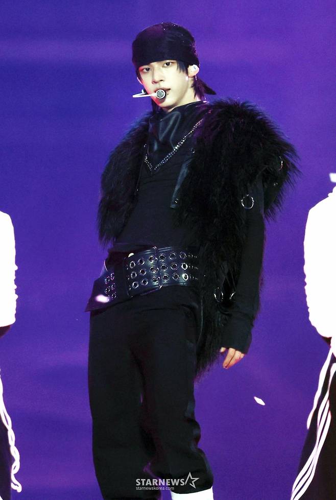 투어스 '멋진 블랙카리스마' [AAA2025 화보]