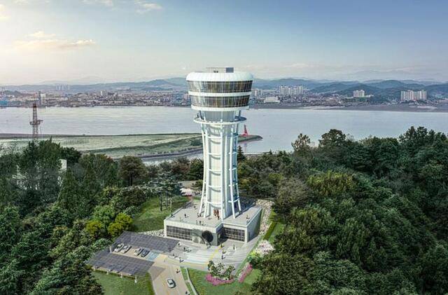 오는 12월말에 완공 예정인 월명산 전망대 조감도/사진제공=군산시