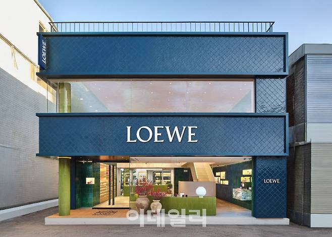 성수 플래그십 스토어 외관 (사진=신세계인터내셔날)