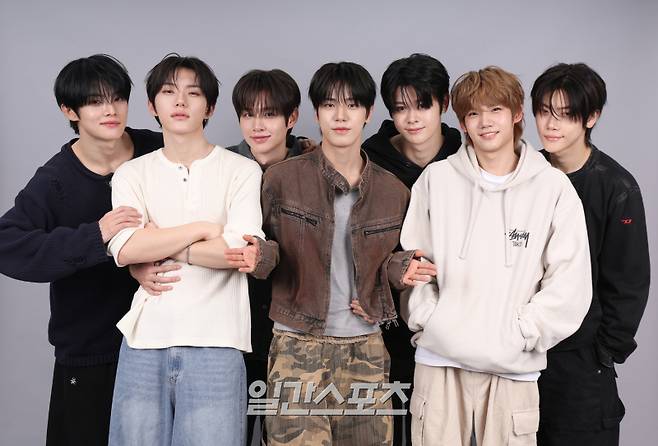 그룹 클로즈 유어 아이즈가 29일 오후 서울 중구 순화동 KG타워에서 진행된 일간스포츠와의 인터뷰에 앞서 포즈를 취하고 있다. 서병수 기자 qudtn@edaily.co.kr /2025.12.29/