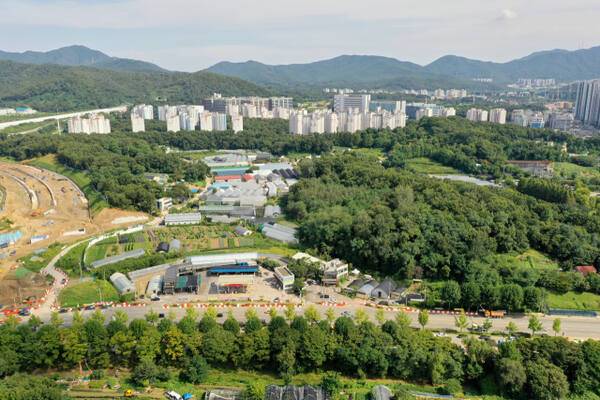 과천 갈현지구 택지개발 부지 전경. 과천시 제공