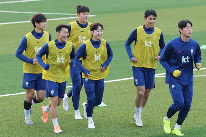 이민성 감독이 이끄는 23세 이하 축구대표팀이 6년 만에 아시안컵 정상을 목표로 첫 경기에 나선다. 사진은 지난해 12월15일 충남 천안 대한민국 축구종합센터에서 훈련을 진행 중인 아시아축구연맹 23세 이하 아시안컵 대표팀. /사진=뉴스1