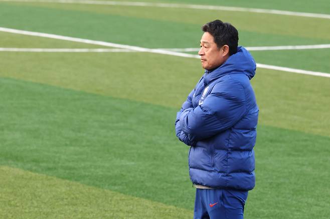 이민성 감독이 이끄는 23세 이하 축구대표팀이 아시안컵 조별예선 1차전에서 이란과 만난다. 사진은 지난해 12월15일 충남 천안 대한민국 축구종합센터에서 훈련을 진행 중인 이민성 23세 이하 축구대표팀 감독. /사진=뉴스1