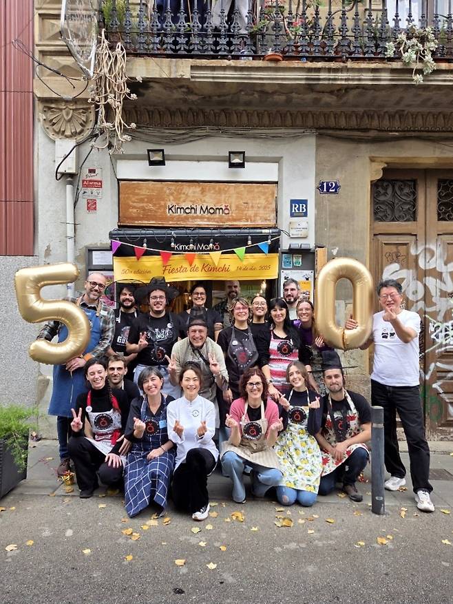 김치마마 김치강좌 50회 기념 촬영.&nbsp; 신진호 대표 제공