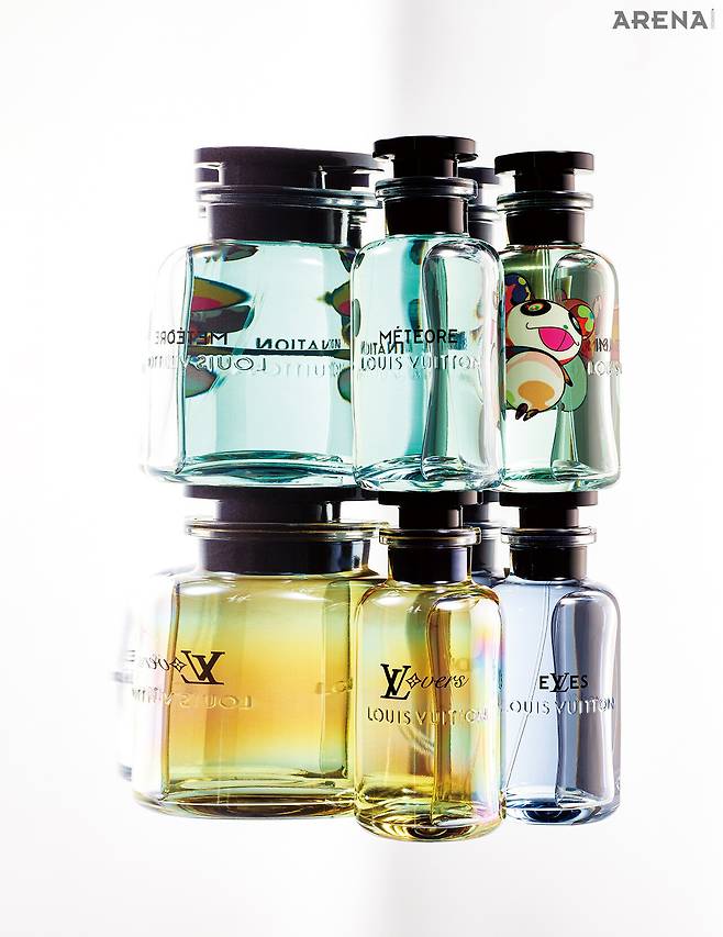 (위부터 시계 방향으로) 칼라브리안 베르가모트, 만다린, 시칠리안 오렌지가 어우러져 생기 넘치는 향취의 메테오르·무라카미 다카시의 컬러풀한 판다 모티브를 보틀에 그린 LV×TM 이마지나시옹·장미, 은방울꽃, 블랙 커런트를 조합해 입체적인 플로럴 향취의 엘 루이 비통·우디한 시더우드와 진저, 갈바넘으로 선명하고 다채로운 그린 노트를 구현한 LV 러버스 각각 100mL 가격미정.