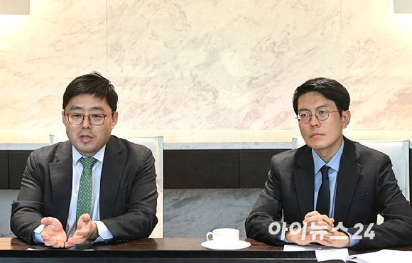 김앤장 법률사무소 방성현, 노태영 변호사가 5일 서울 종로구 김앤장 법률사무소에서 아이뉴스24와 인터뷰를 하고 있다. [사진=곽영래 기자]