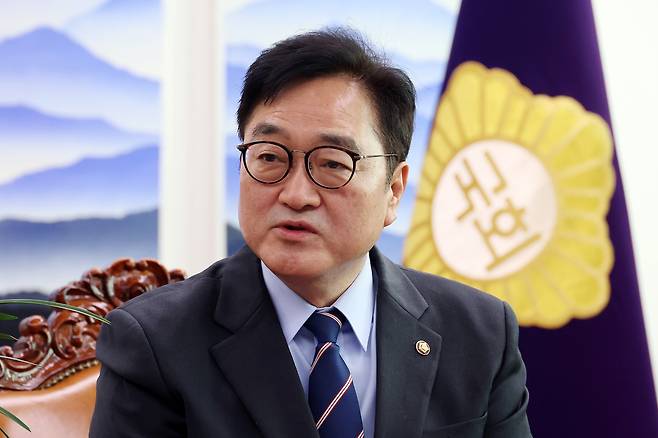 우원식 국회의장이 지난 7일 국회 의장 집무실에서 열린 국민투표법 개정 간담회에서 발언하고 있다. 연합뉴스