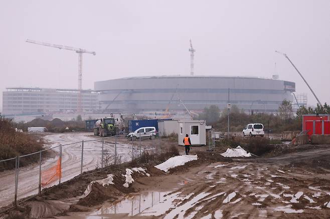 A general view of the construction site of the PalaItalia Santa Giulia ice hockey arena, which will host the hockey and para hockey competitions at the Milano-Cortina 2026 Winter Olympic Games, in Milan, Italy on Dec. 1, 2025. [REUTERS/YONHAP]