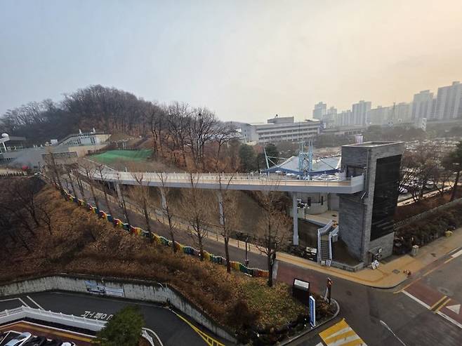 그림책꿈마루외부승강기 사진제공 군포시