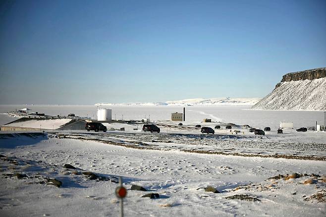 지난해 1월 덴마크 자치령 그린란드를 방문한 J D 밴스 부통령이 차량 행렬 모습. /AP 연합뉴스