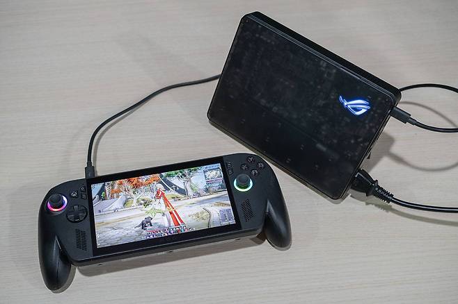 에이수스 ROG XG 모바일 GC34R-034 / 출처=IT동아