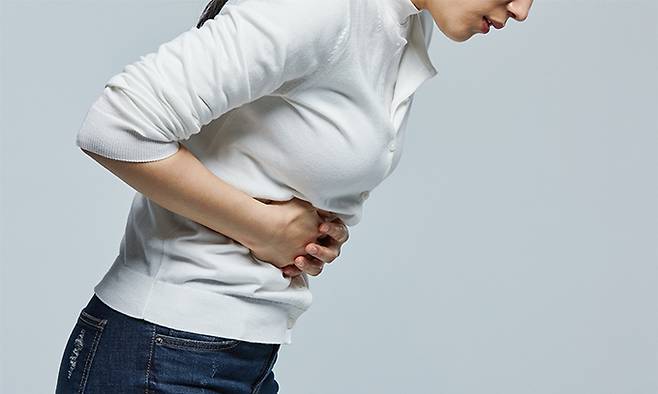 복부 팽만을 단순한 불편으로 넘겨선 안 된다. 게티이미지