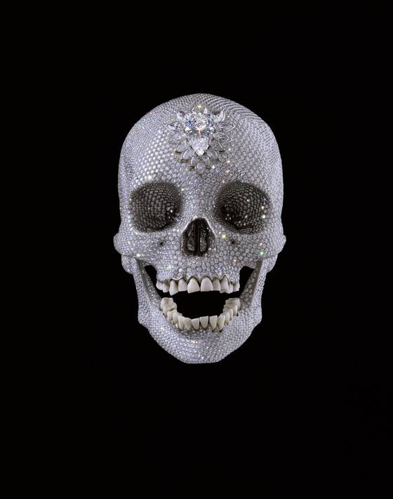 데미안 허스트, 신의 사랑을 위하여, 2007, 백금, 다이아몬드, 인간의 치아. 사진 Damien Hirst and Science Ltd.