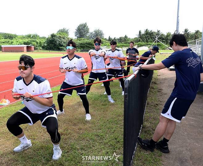 [한번에쓱]야구대표팀 사이판전지훈련 첫날, KBO 대표선수들 다 모으니 이번에는 일낼것 같은 분위기