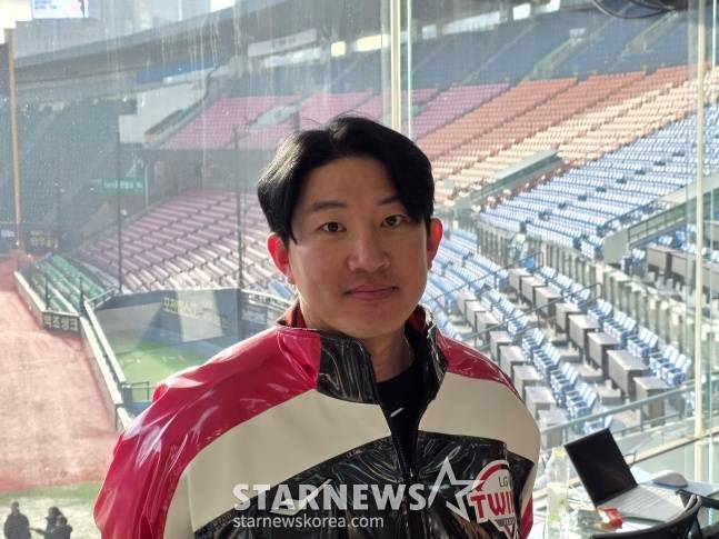 LG 장시환이 6일 서울 잠실야구장에서 열린 '2026 LG 트윈스 신년 인사회'에 앞서 취재진과 인터뷰에 응했다. /사진=김동윤 기자