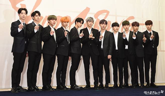 워너원.