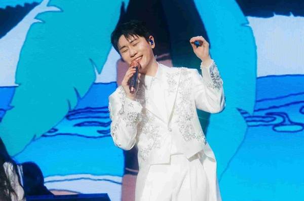 영탁 '''TAK SHOW4" - ENCORE' 공연 이미지. ⓒ에스이십칠