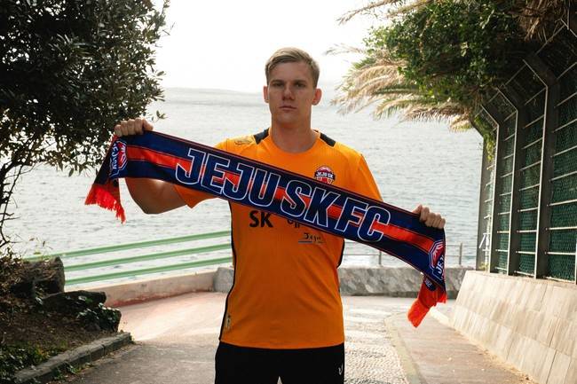 [오피셜] '리투아니아 국대 공격수'가 K리그에 왔다! 제주SK, 기티스 영입