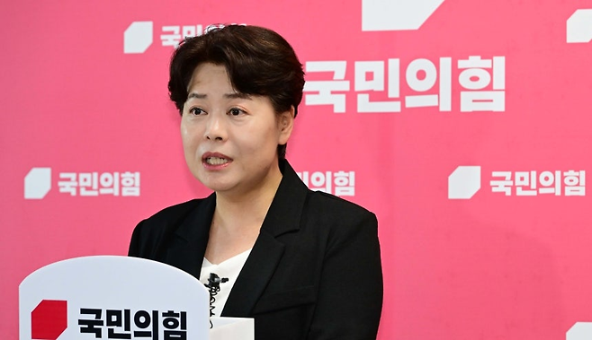국민의힘 혁신위원장에 임명된 윤희숙 여의도연구원장. 이상섭 기자