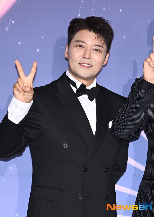 전현무, 뉴스엔DB