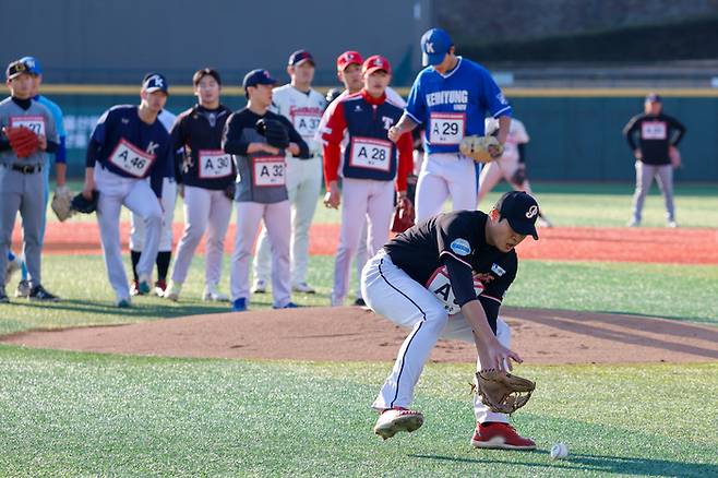 참가자가 수비 평가를 하고 있다. 최지원 기자
