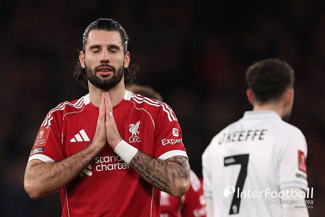 [FA컵 REVIEW] '소보슬라이 원더골+비르츠-에키티케 2골 합작' 리버풀, 반슬리 4-1 대파... FA컵 4라운드 진출