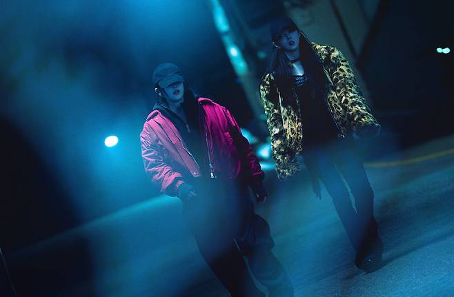 Jeon Jong-seo (left) and Han So-hee star in "Project Y." (PlusM Entertainment)