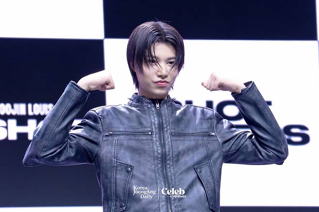 LNGSHOT’s Louis poses for photos during a showcase for the release of the group’s first EP, ″Shot Callers,″ at Myunghwa Live Hall in western Seoul on Jan. 13. [DANIELA GONZALEZ PEREZ]