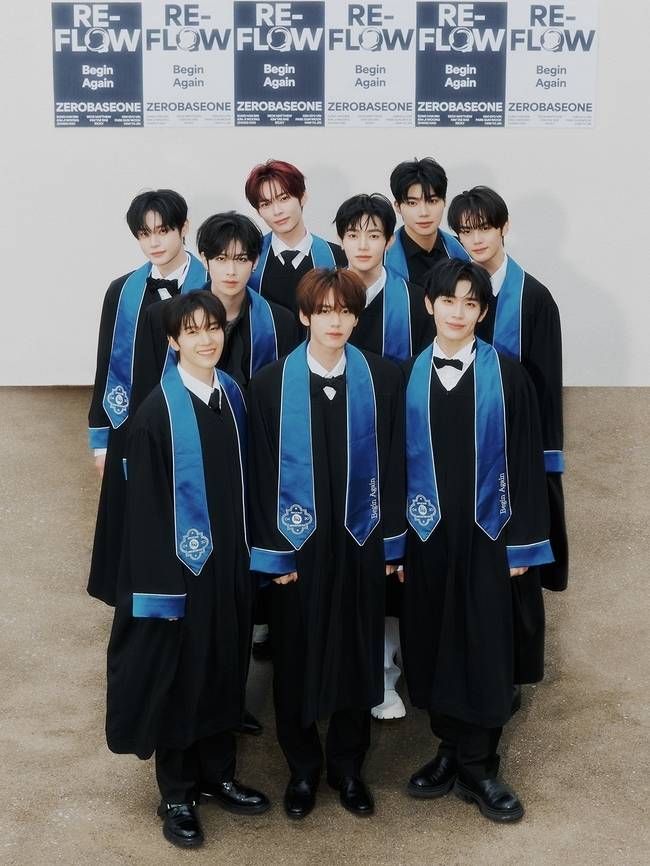 웨이크원 제공