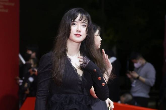 논문 표절률 1% 구혜선, 카이스트 석사 조기 졸업 '인증'