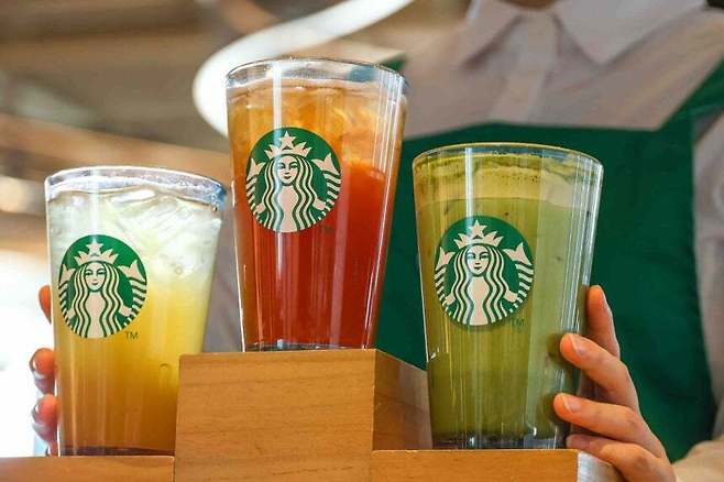 요즘 20대는 커피와 티를 굳이 구분해 생각하지 않는 편이다. 스타벅스코리아 제공