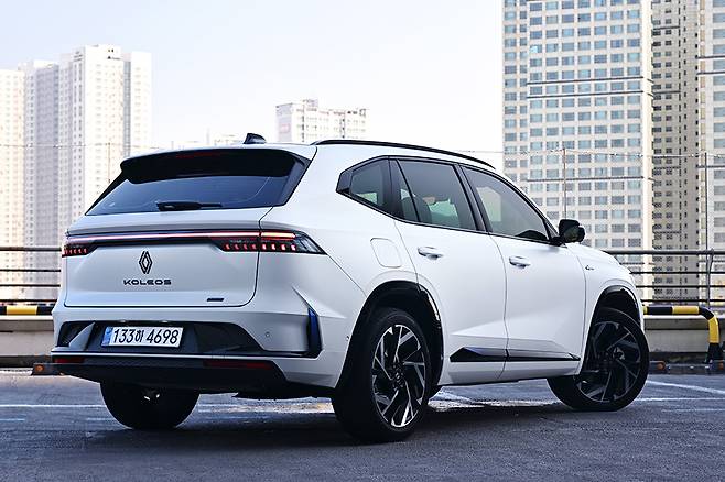 르노코리아 그랑 콜레오스 하이브리드 E-테크 에스프리 알핀. 사진: 김학수 기자