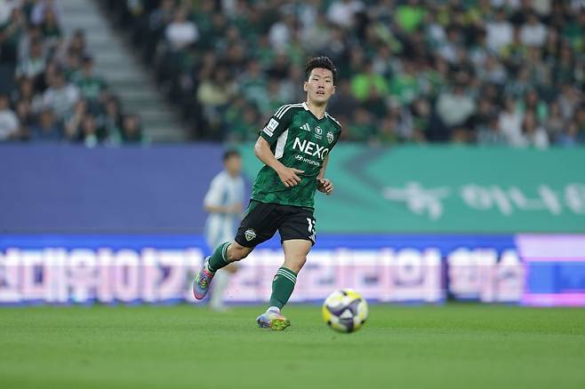 왼쪽 무릎 인대 손상을 입은 전북 강상윤이 전치 6주 소견을 받았다. 재활 프로그램을 잘 소화하면 3월부터는 경기 출전이 가능할 것으로 보인다. 사진제공|한국프로축구연맹