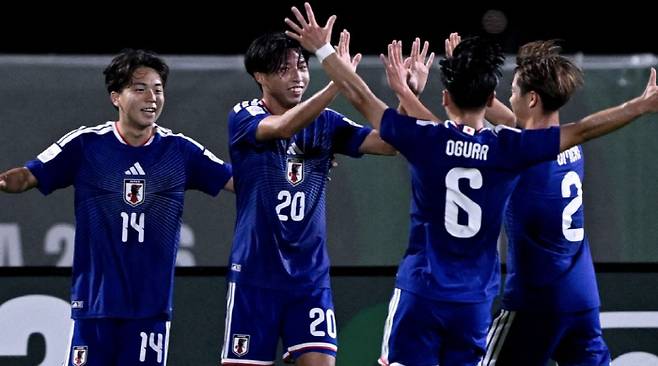 이민성호와 너무 달라 '골골골골골→골골골→골골' 10득-0실 日, U-23 아시안컵 조 1위 8강 확정..로테이션 1.5군도 완벽했다