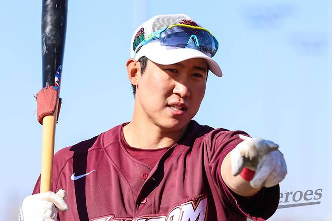 지난 시즌 키움에서 활약할 당시 김동엽의 모습. 김동엽은 2025시즌 뒤 방출됐고 최근 울산 웨일즈 트라이아웃에 참가했다. 키움 제공