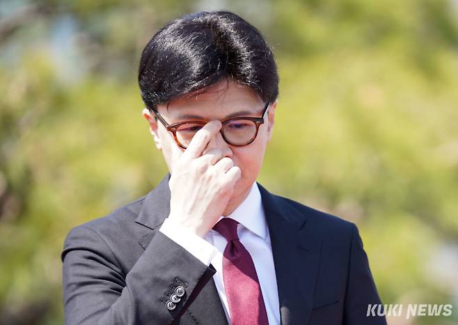 한동훈 전 국민의힘 대표가 지난해 4월10일 서울 영등포구 국회 본청 앞 분수대에서 제21대 대통령 선거 출마를 선언하고 있다. 쿠키뉴스 자료사진