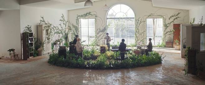 원위 ‘관람차’ 뮤직비디오 캡처