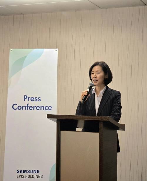김경아 삼성에피스홀딩스 사장이 14일(현지시간) 미국 샌프란시스코에서  열린 ‘JP모건 헬스케어 컨퍼런스’에서 기자간담회를 열고 신약 개발 계획을 밝히고 있다. /삼성에피스홀딩스 제공