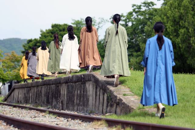 김화숙과현대무용단 사포 작품 ‘다시, 간이역에서’ 자료사진/사진=한국춤비평가협회