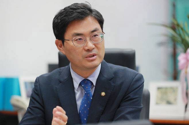 Lee Jung-moon, a chair of the Democratic Partys Digital Assets Task Force (TF).