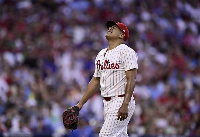 레인저 수아레즈는 한 번도 규정이닝을 채운 시즌이 없다. AP연합뉴스