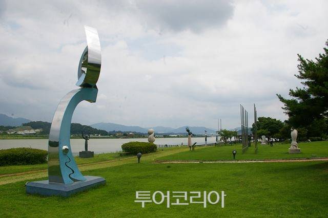 &nbsp;충주 탄금대/사진-충주시