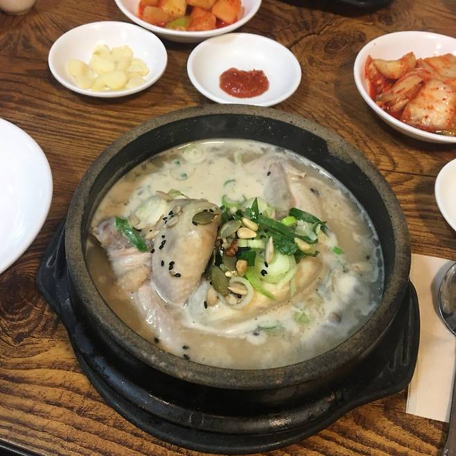 서울 종로구 '토속촌 삼계탕'/식신