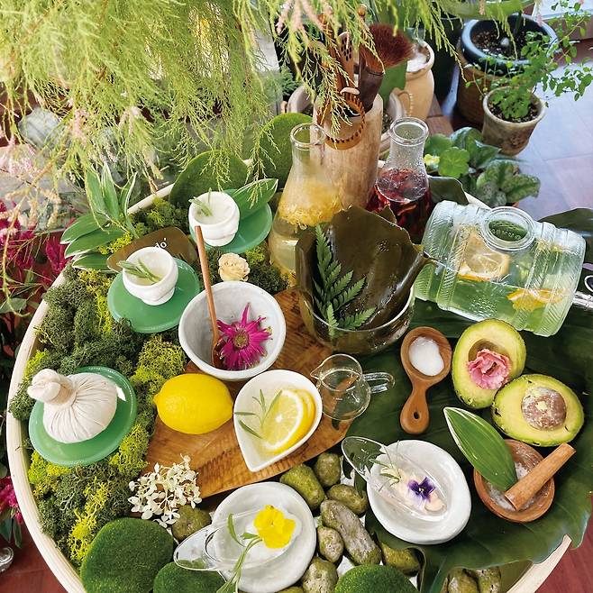 한국식 웰니스의 첫 글로벌 성지인 박설혜 대표의 휘게 스파 제다 지점. 5개 스파 룸은 각각 서울, 부산, 인천, 제주, 대구로 한국의 도시 이름을 붙였다. 중동 고객들에게 ‘가장 한국적인 정서 치유 공간’으로 자리 잡았다.