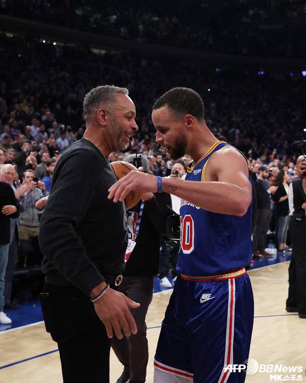 델 커리는 NBA 스타 스테판 커리의 아버지다. 사진=ⓒAFPBBNews = News1